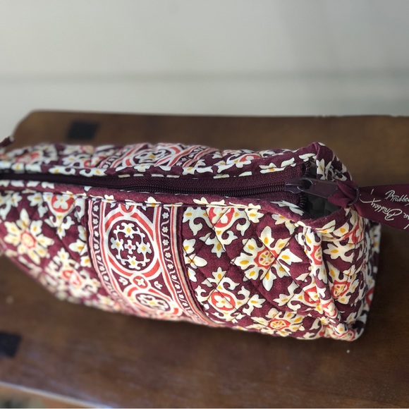 Vera Bradley Pouch Zipper Bag, beautiful pattern - Picture 5 of 6